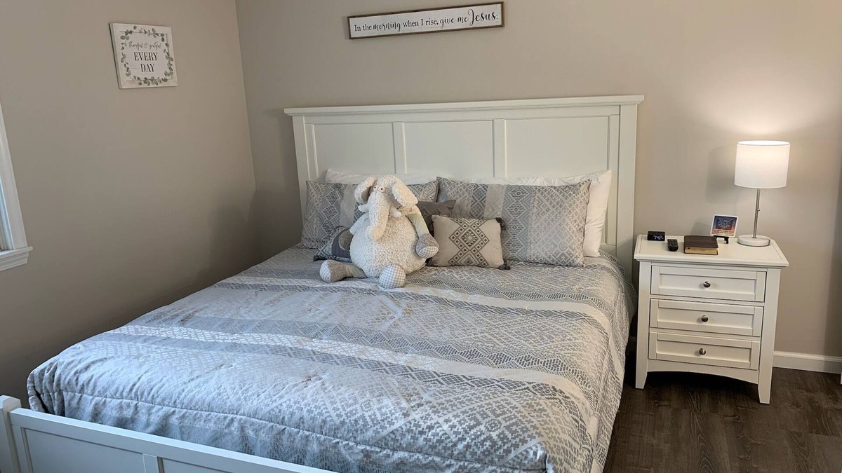 Holly Apartment | Adventure Acres- Suite C7