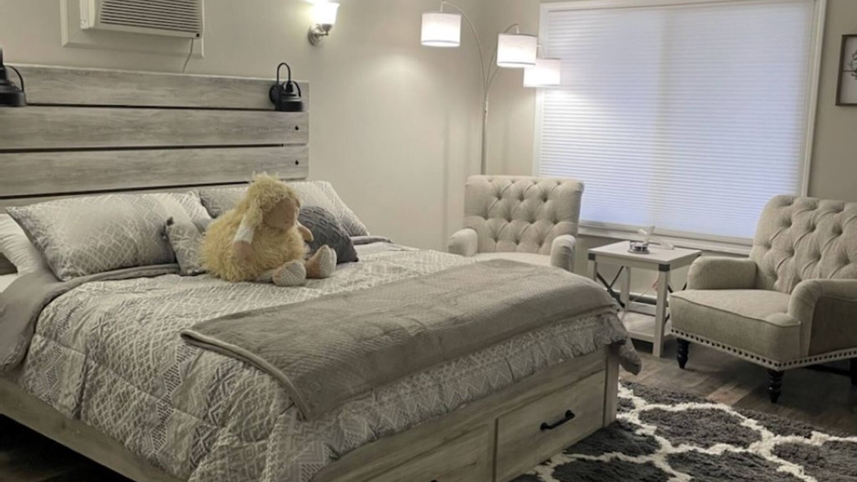 Holly Apartment | Adventure Acres- Suite C8