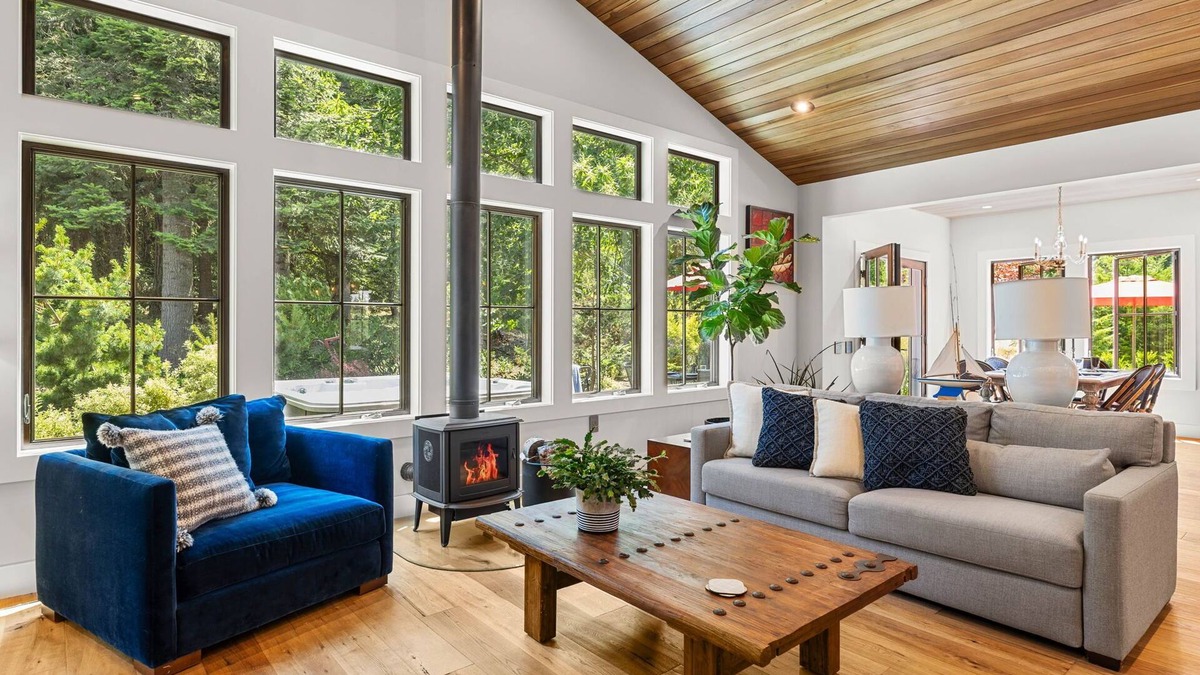 Cascade Locks House | Adventure and Relaxation come together at Hummingbird!