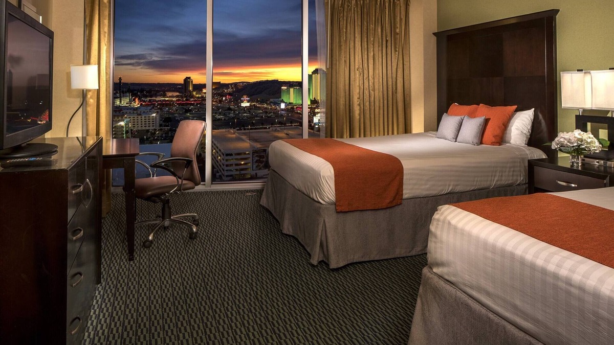 Laughlin Hotel | Adventure Awaits! Modern, Casino, Pool, Restaurants, Game Rooms, Restaurant