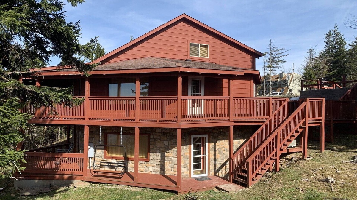Snowshoe House | Adventure Awaits!