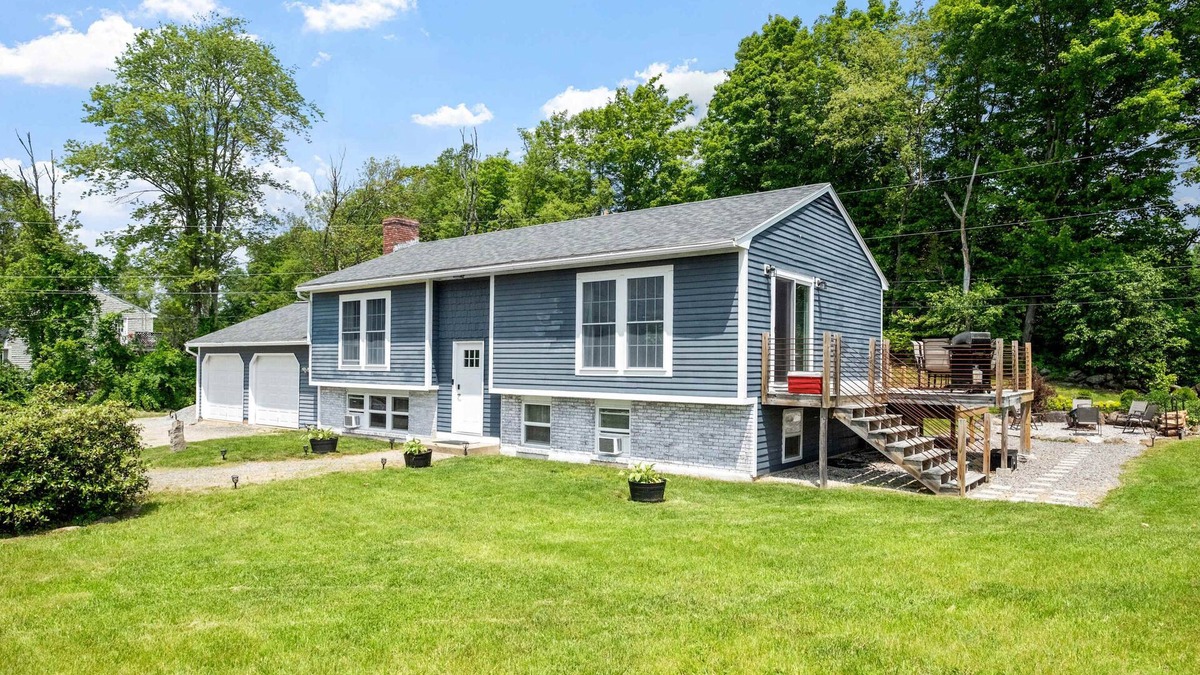 East Andover House | Adventure Basecamp | Hot Tub + Lake Access