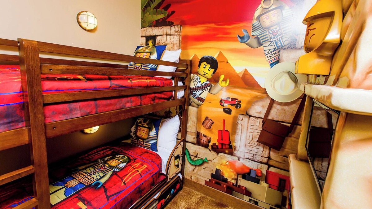 Cypress Gardens Hotel | Adventurer's Dream Room, Legoland Hotel, Mini Golf Excursion, 2 Family Stays