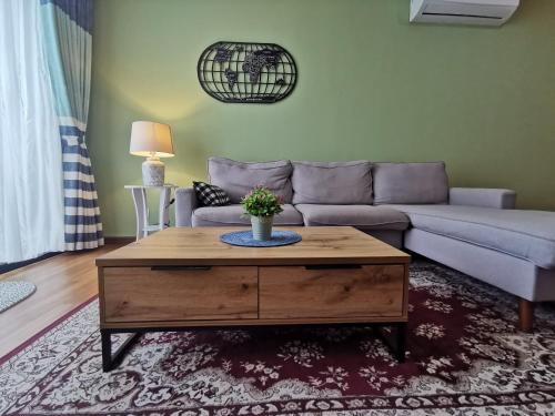 Pusat Komersil Lee Ling House | AEA Staycation at Prima Homes Matang
