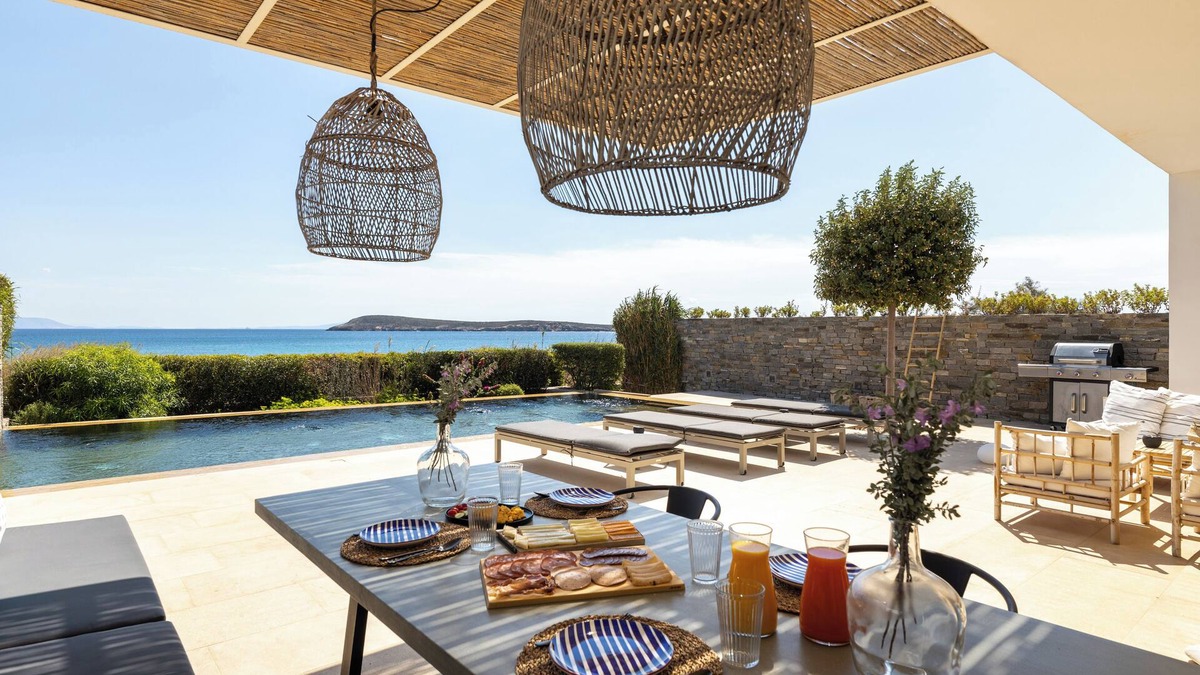 Drios Villa | Aequora Villa II - Beachfront, 5 min away from the Golden Beach, Infinity Pool