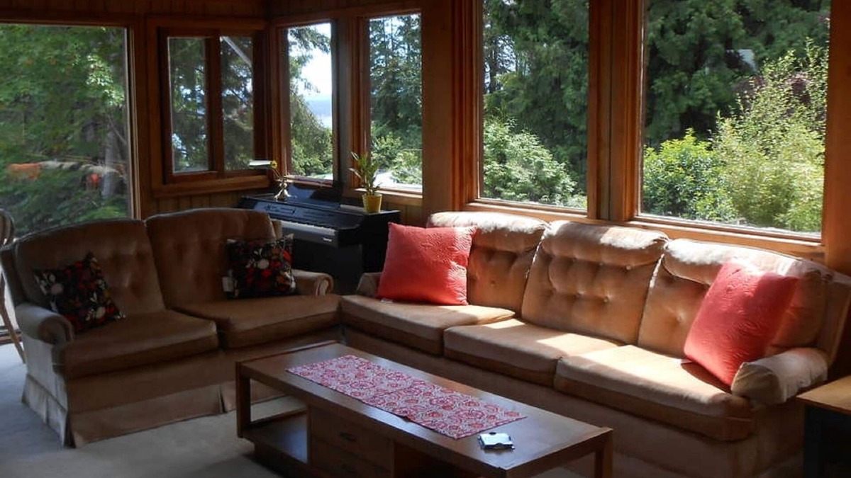 Salt Spring Island House | Aerie Sunrise House.close to Ganges. Harbor View