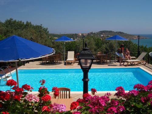 Karfas Apartment | Aeriko Benovias Rooms & Apartments