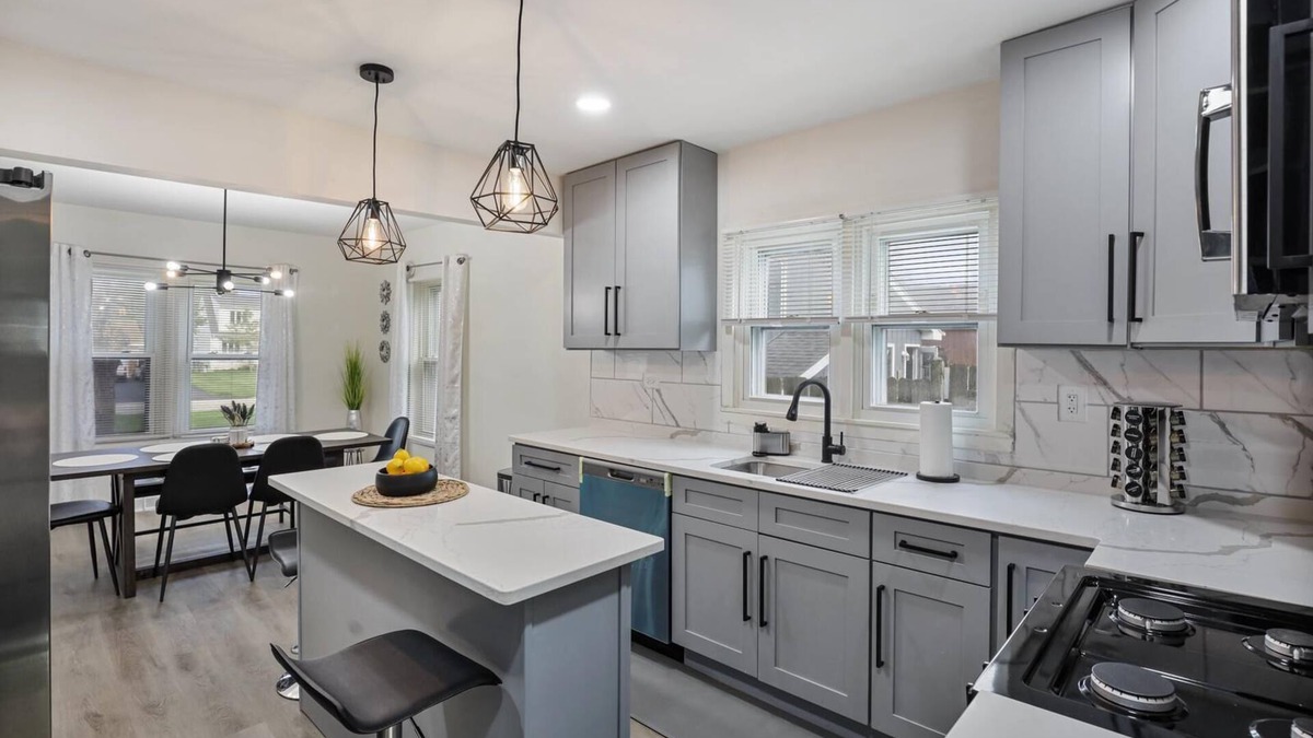 Wood Dale House | AeroStay Retreat