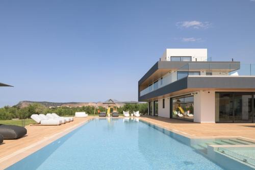 Stavromenos Villa | Aesthea 5-star Villa, 2Pools, Gym, Cinema, Sauna, By ThinkVilla