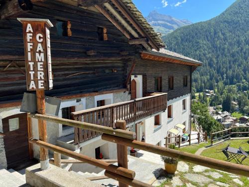 Champlan House | Affittacamere Buenavista Guest House