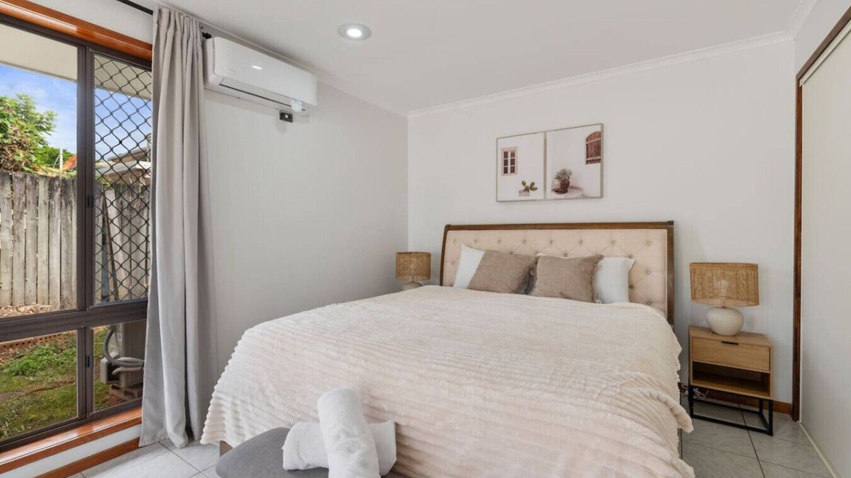 Robertson Condo | Affordable 1-Bed Studio Close to Malls & Transit!