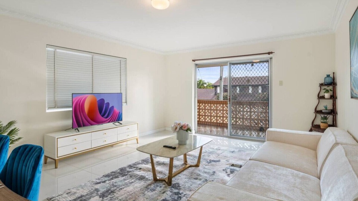 Robertson House | Affordable 4BR Family Home Convenient & Comfort