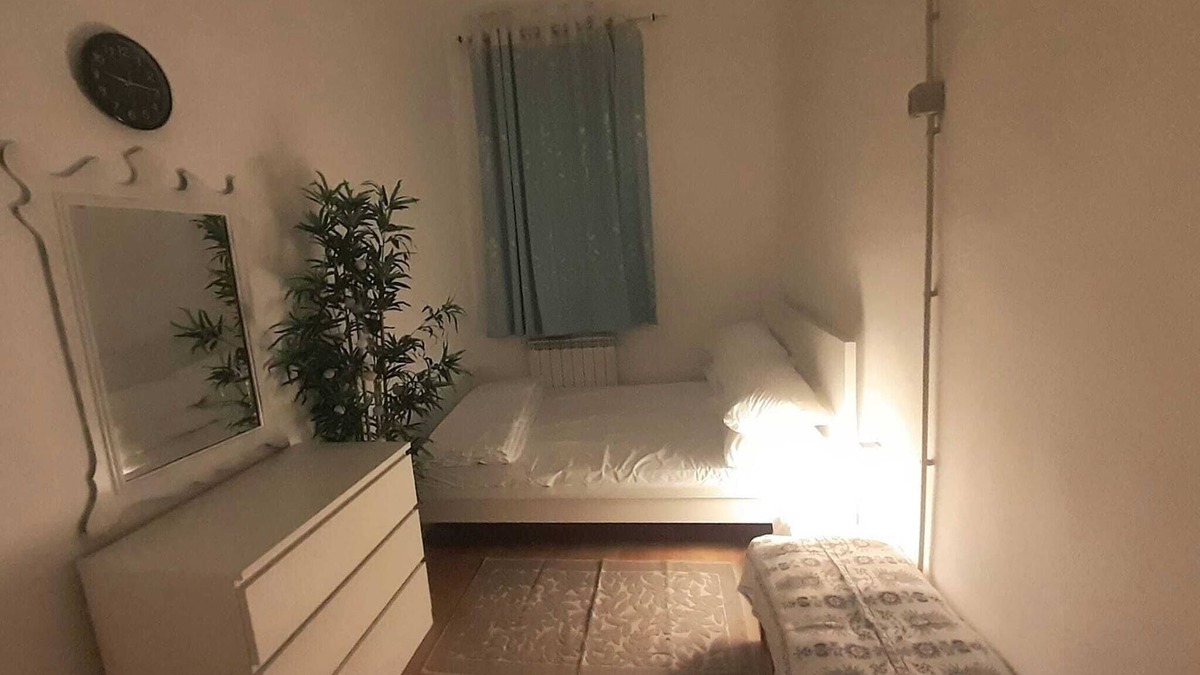 Mestre Apartment | Affordable and one minute walk from the bus stop for an easy commute