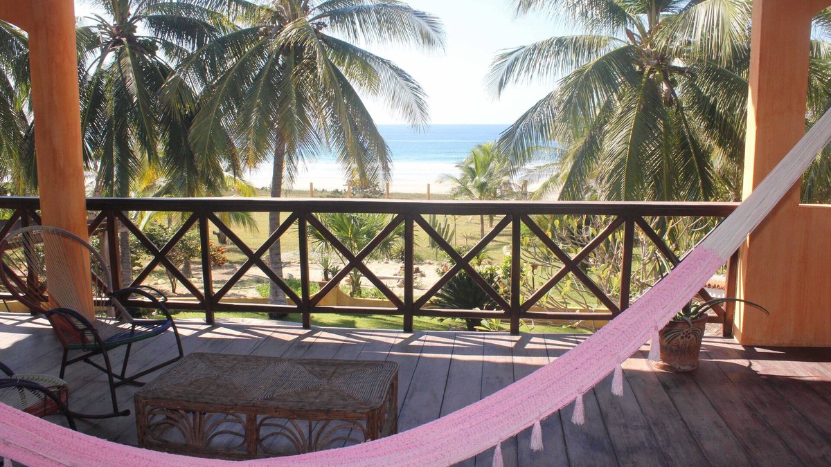 Santa Maria Colotepec House | Affordable Beachfront/Garden Paradise