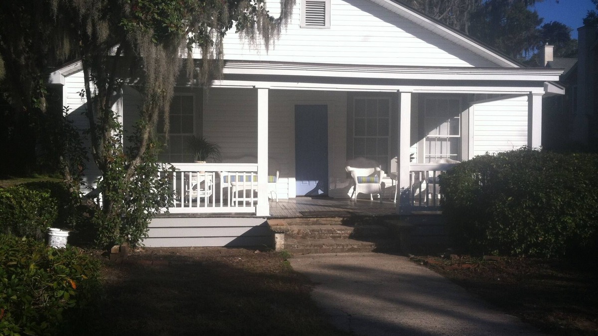 Port Royal Cottage | Affordable Cottage close to Parris Island gate