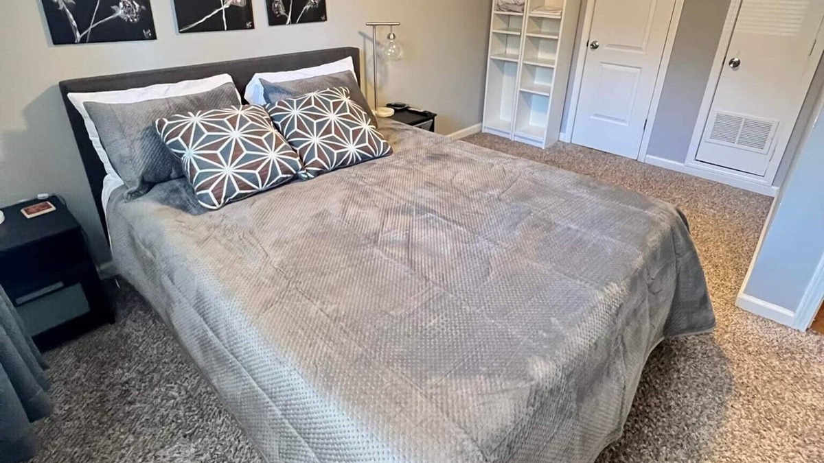 Rosedale Apartment | Affordable Long-Term Work or Study Rental