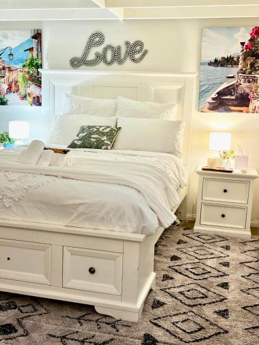 Mermaid Waters House | Affordable Luxury Room