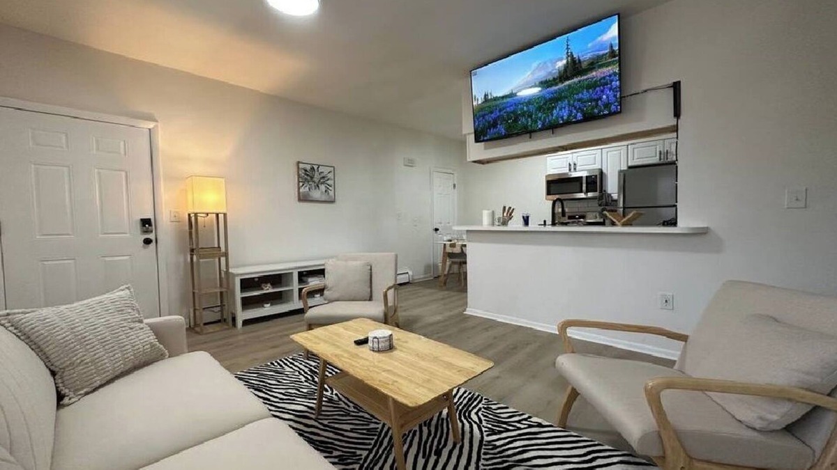 Rotterdam Apartment | Affordable Stay Near Proctors-A3