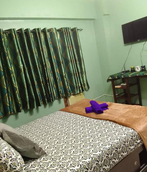 Taytay Apartment | Affordable Staycation in Valley Mansions near Sitio Elena Events Place
