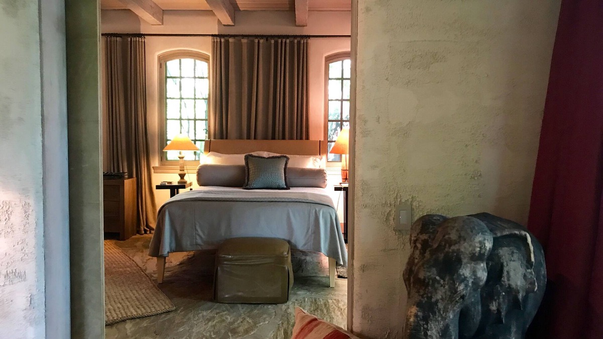 Kennebunkport House | Africa-Inspired Downstairs Master "Suite" Experience on the Coast of Maine