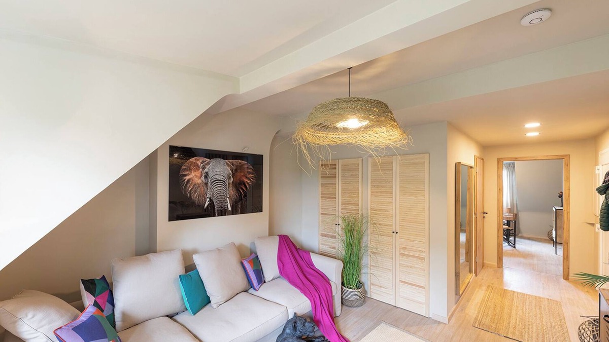 Golzheim Apartment | Africa Lodge with infra red sauna Düsseldorf city center