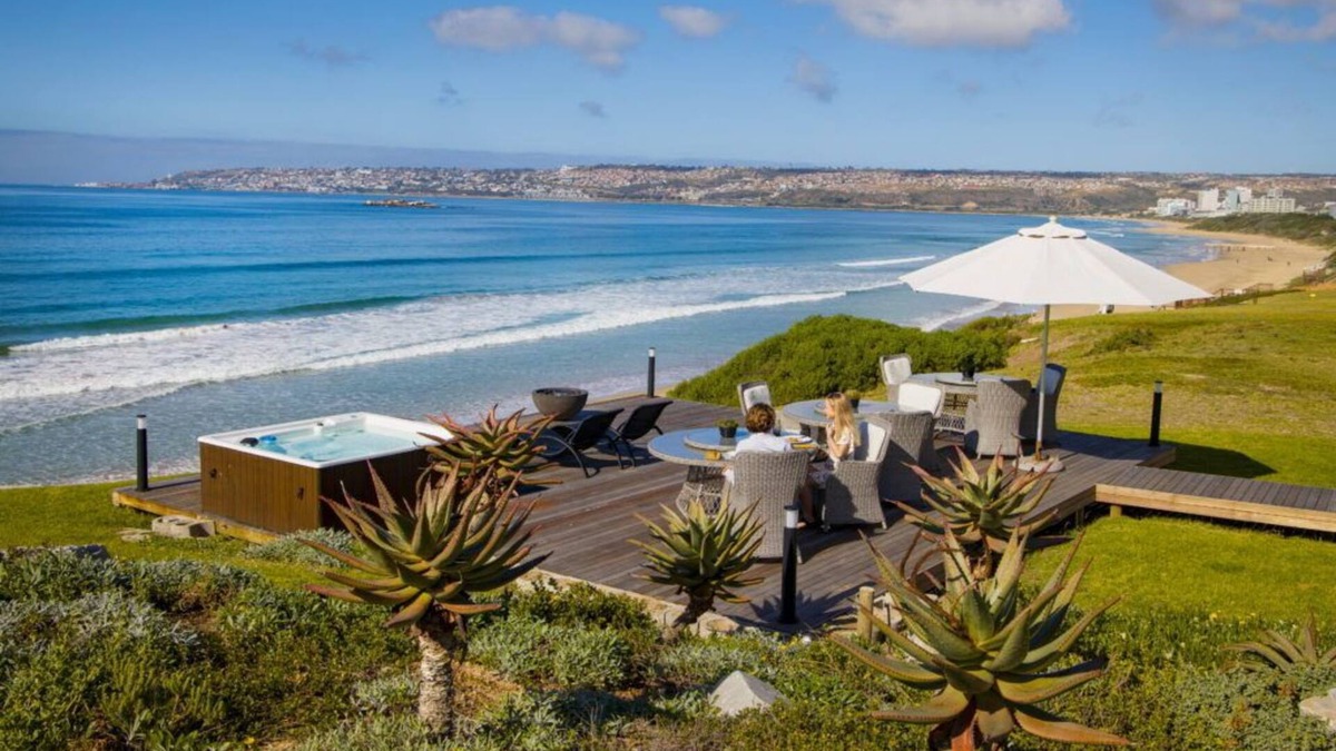 Hartenbos House | African ocean mansion on the beach