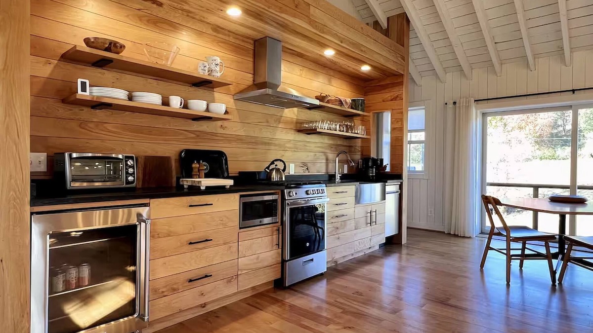Afton House | Aftonshire Cottage - Heart of Afton's Wine Region