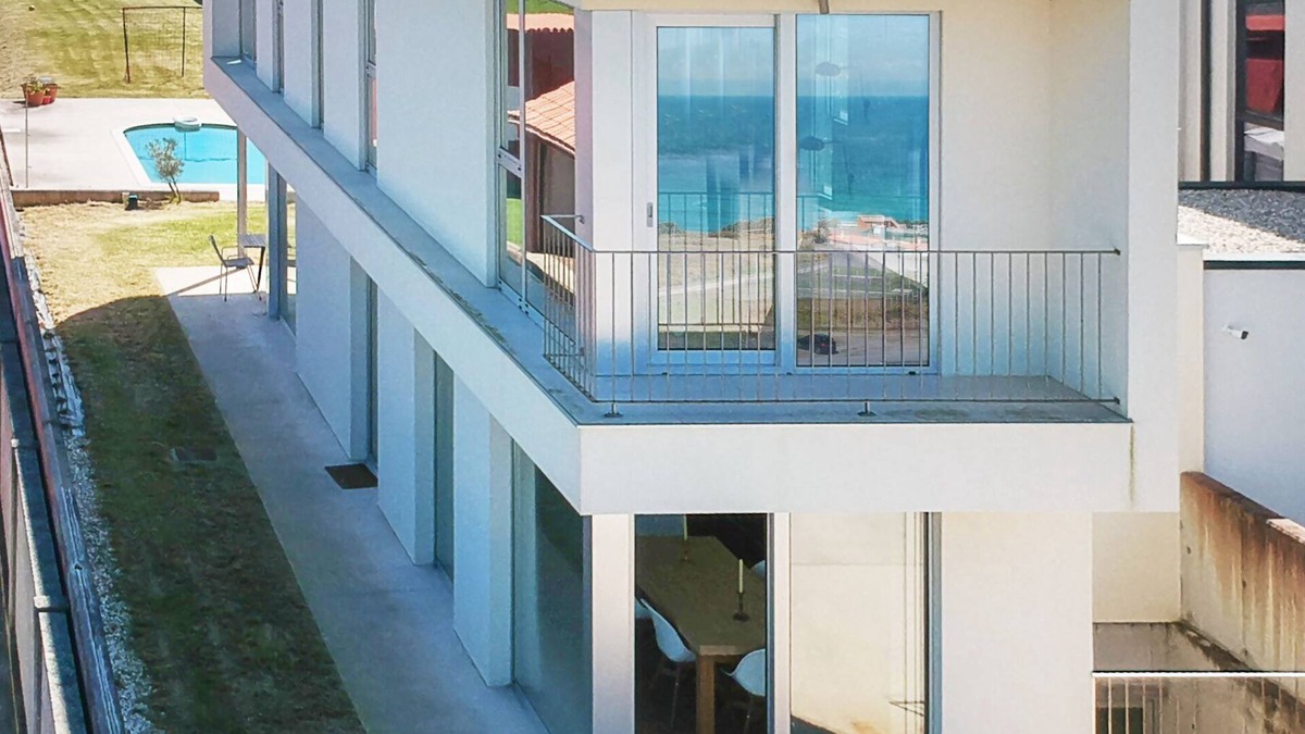 Razo da Costa House | AG Villa Razo Deluxe, with swimming pool and beach 400m away