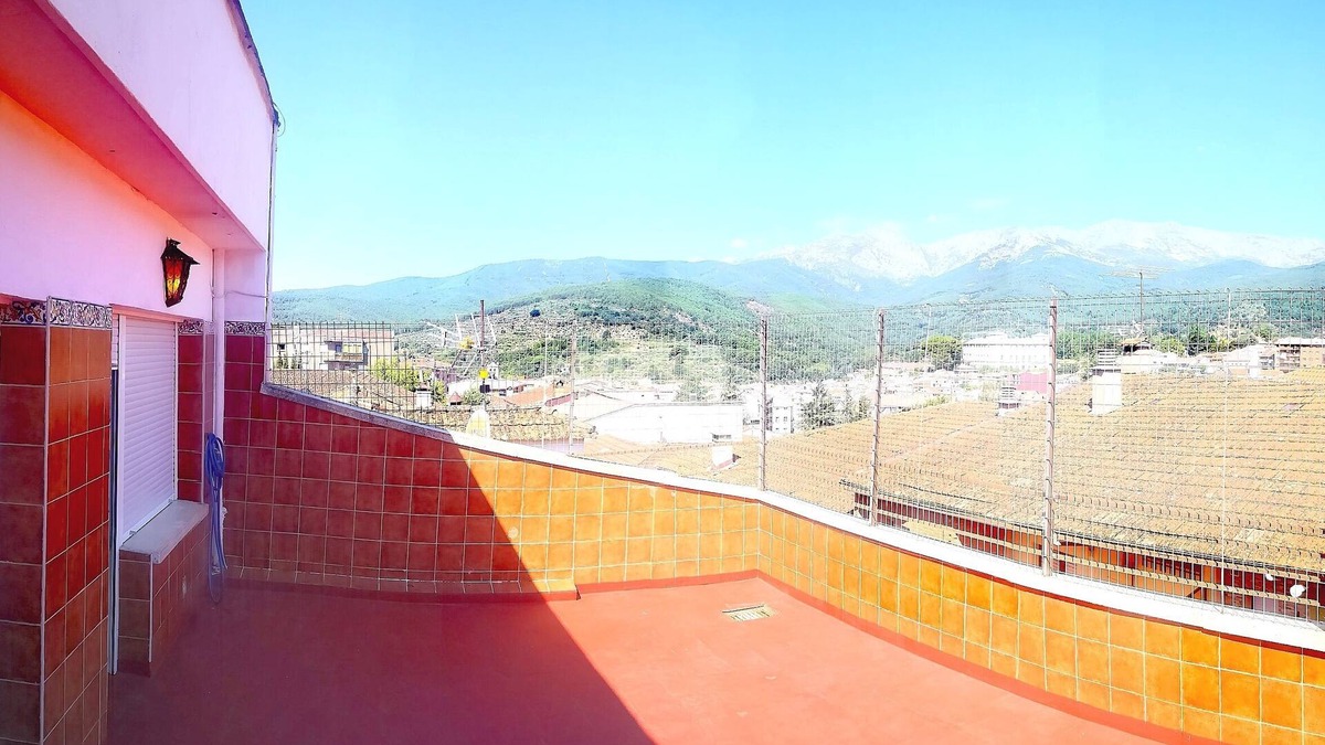 Arenas de San Pedro Apartment | AG2 - Apartment with terrace and barbecue in Gredos Sur