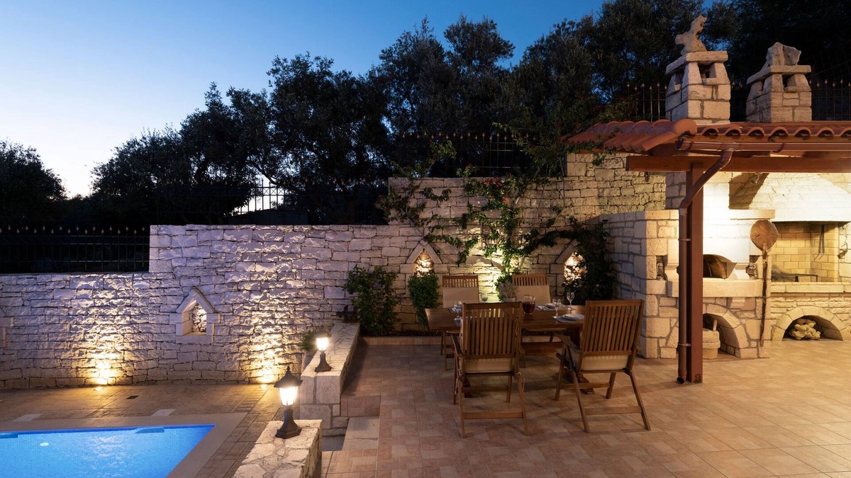 Filaki Villa | Ageri Traditional Villa. Life is better poolside!
