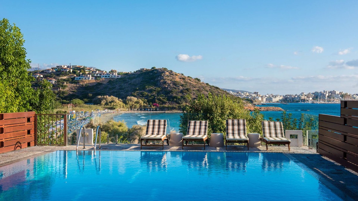 Almyros Villa | Agios Nikolaos Beach Villa/Direct Access to the Beach!