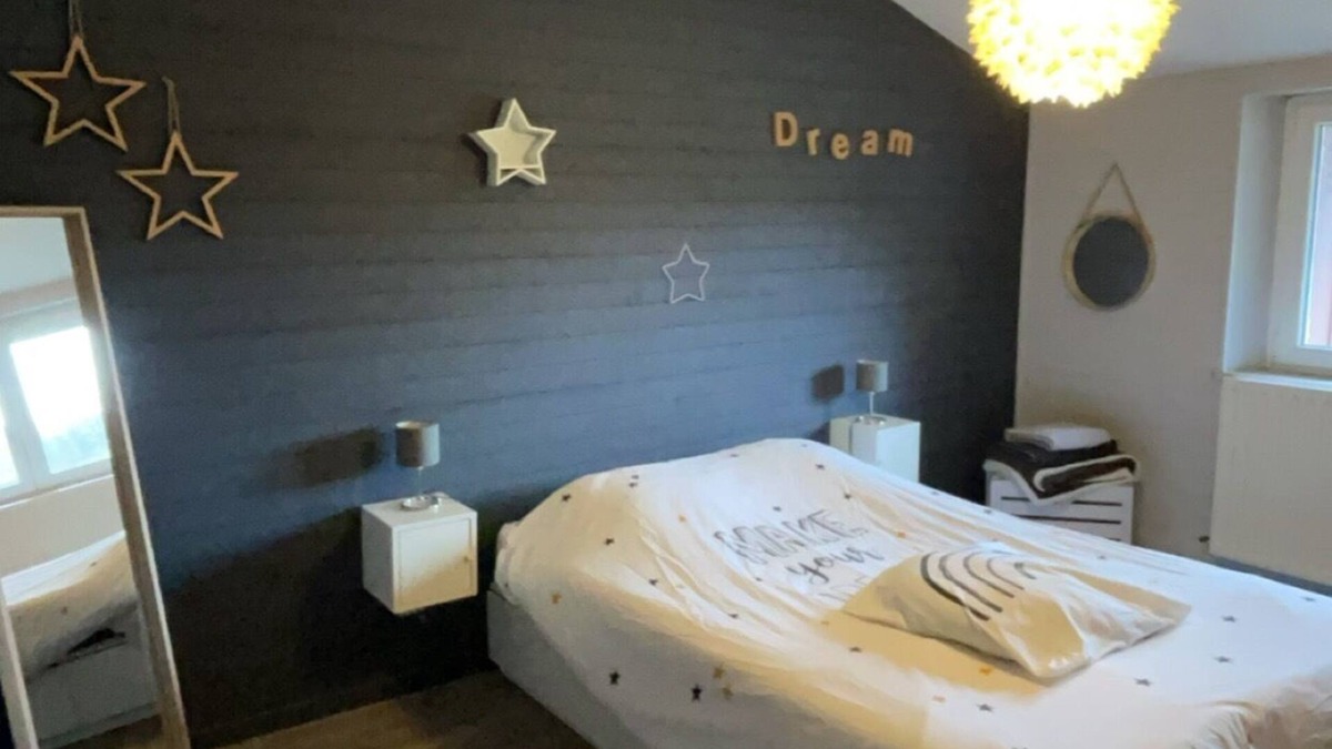 Dieue-sur-Meuse Bed & Breakfast | Agréable Chambre - 2 Couchages - Dieue