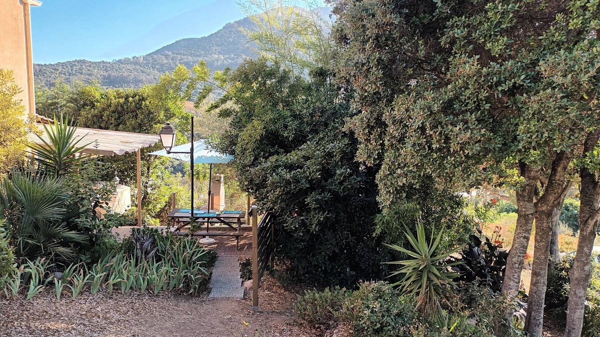 Alata House | Agréable T3 Meublé, Arboré Avec Jardin Privatif Proche Ajaccio