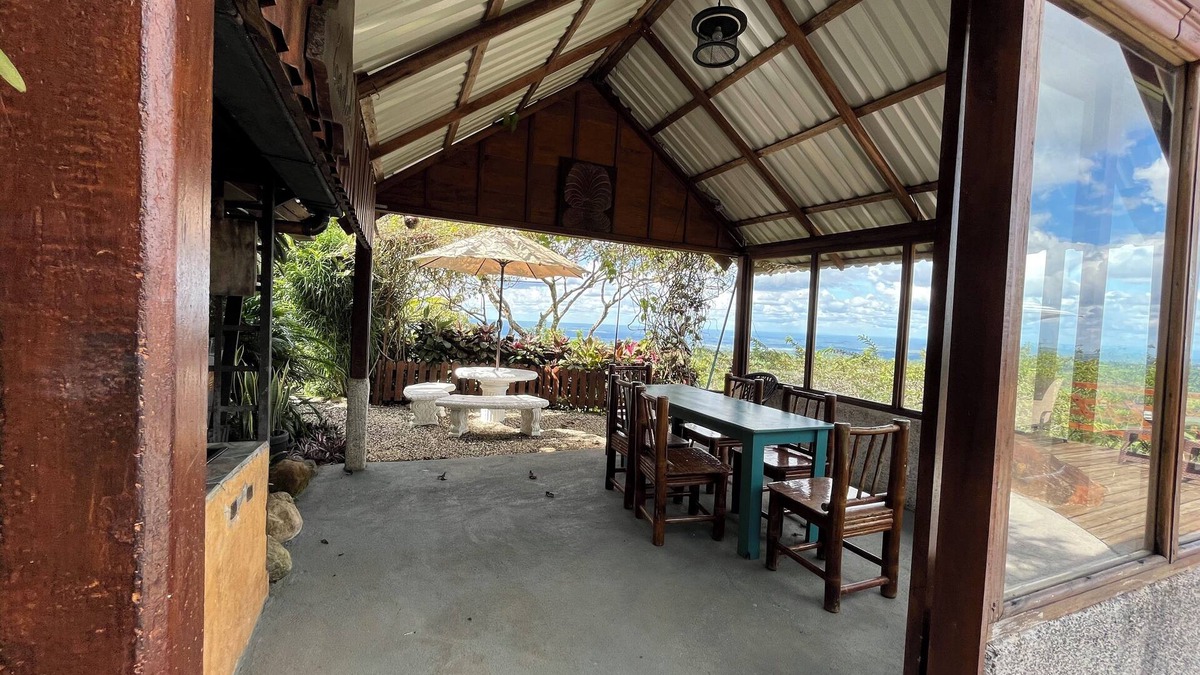 Florencia Cabin | Agradable Cabaña de Montaña - El Laurel