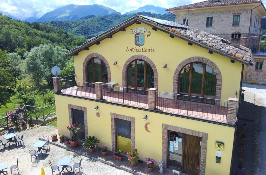 Montefortino House | Agriturismo Antica Corte