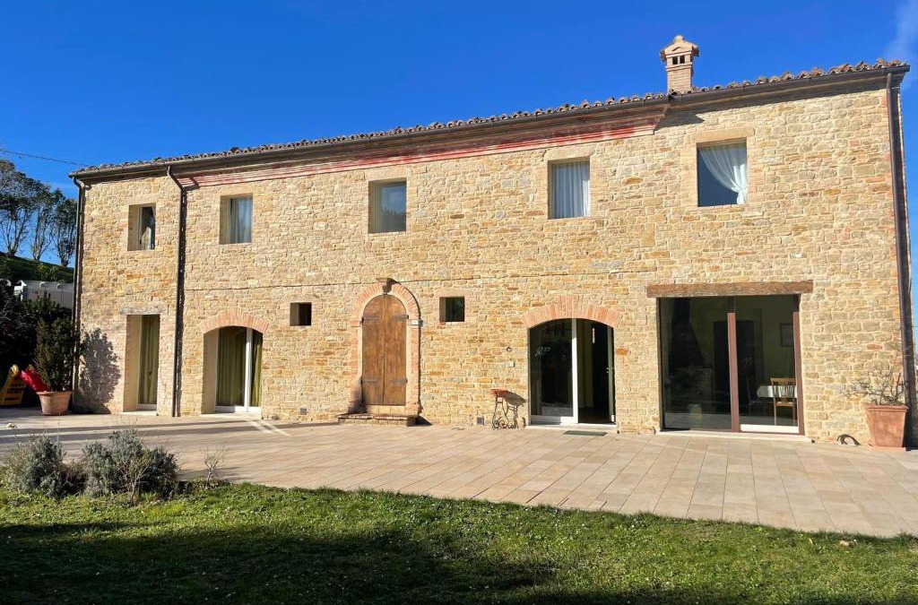 Mergo House | Agriturismo Colle delle Stelle
