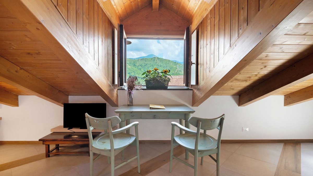 Fisciano Apartment | Agriturismo 'Comfortable Mini Apartment' with Mountain View, Wi-Fi and Air Conditioning