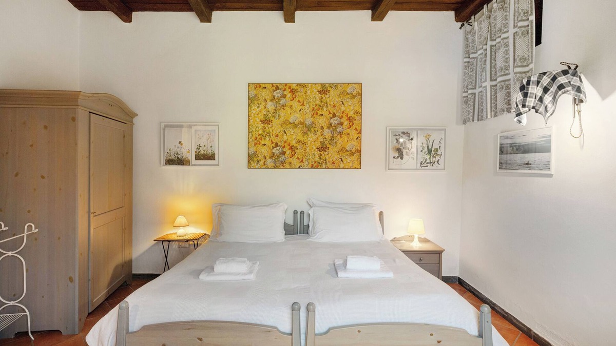 Fisciano Apartment | Agriturismo 'Double Room with Garden' with Mountain View, Shared Pool and Wi-Fi