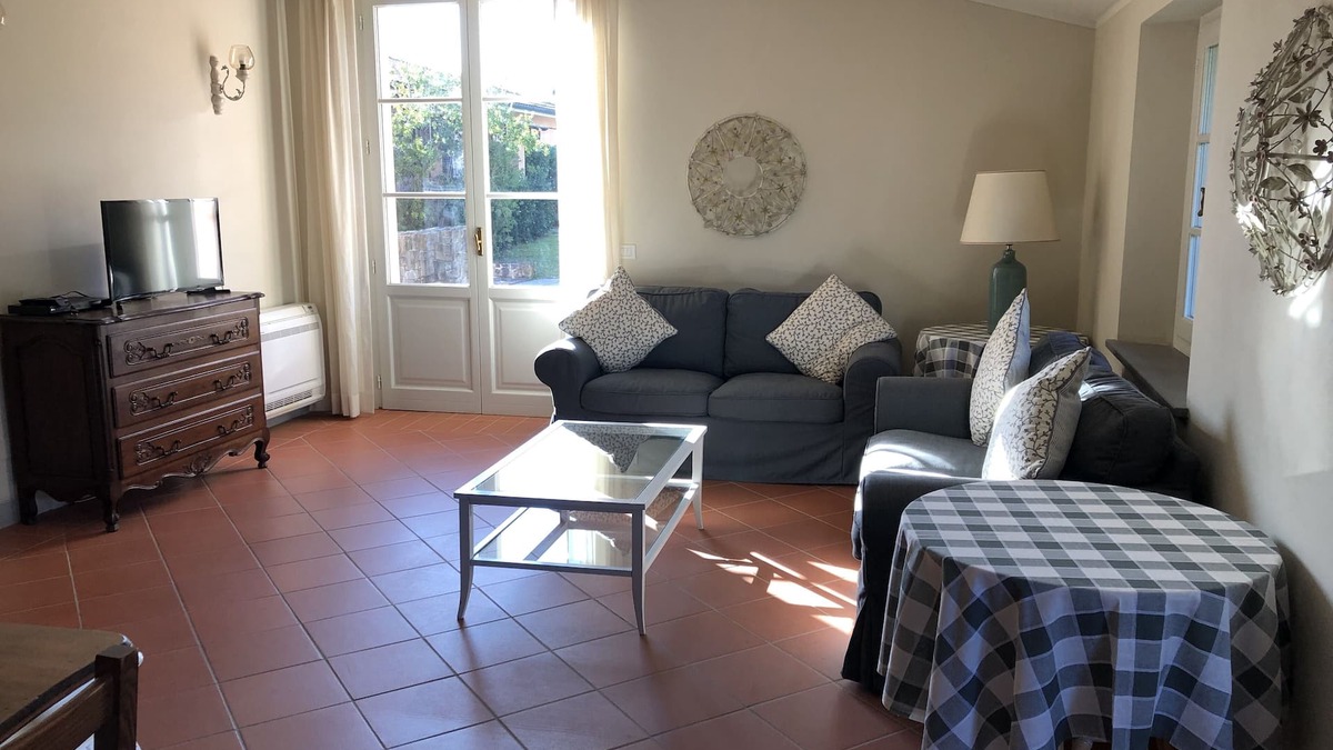 Vinci Apartment | AGRITURISMO IL PRINCIPINO Apartment 9