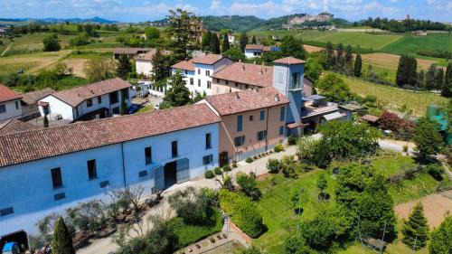 San Martino di Rosignano Monferrato House | Agriturismo Le Tre Rose - Cantina Zanello