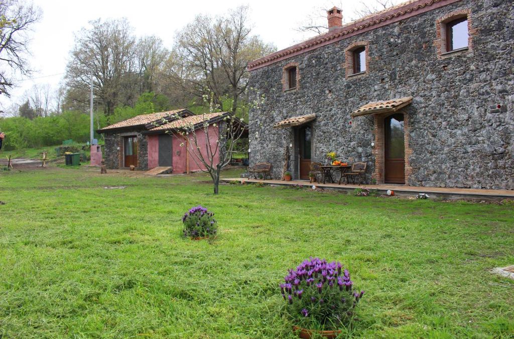 Mascali House | Agriturismo La Caraffara sull' Etna