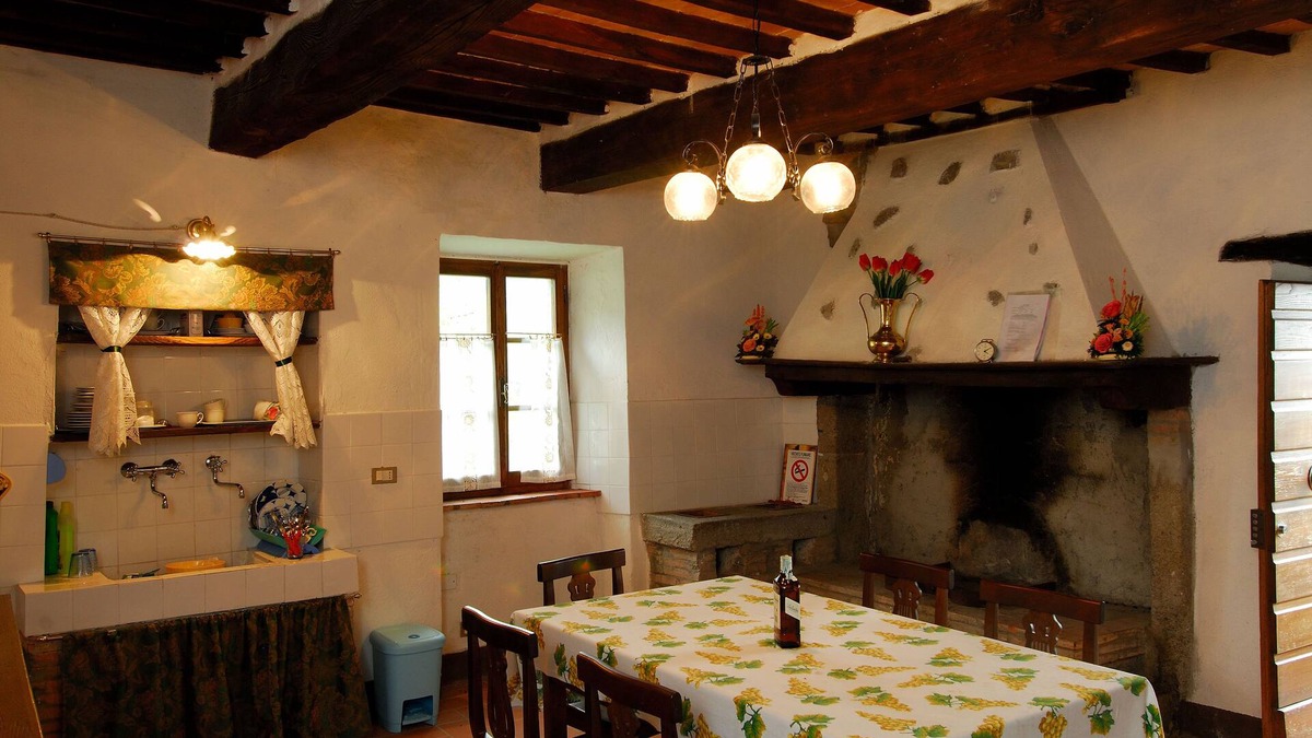 Vivo dʼOrcia Apartment | Agriturismo La Piaggia Vivo D'orcia - "once upon a time" apartment - 3 guests