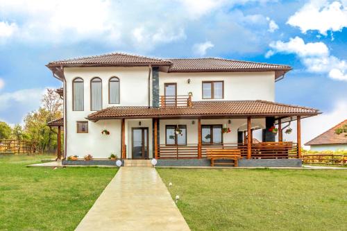 Baia de Fier House | Agropensiunea DarDen
