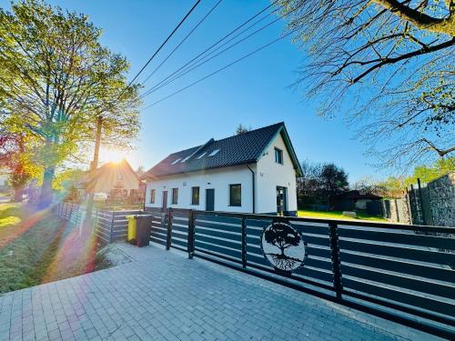 Chelmsko Slaskie Apartment | Agroturystyka Domki za Lipą