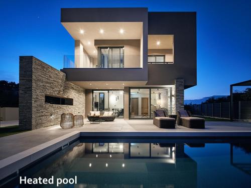 Tsilivi Villa | Aguacate Glafki with heated private swimming pool