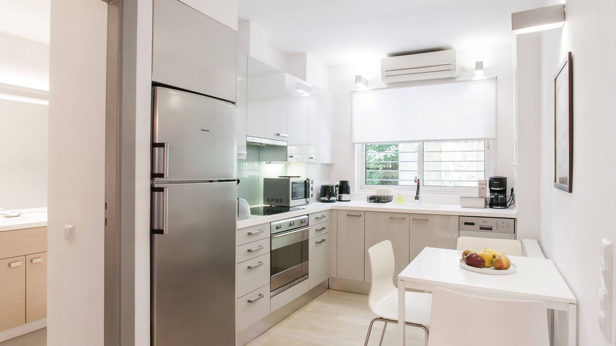 Palaio Psychiko Apartment | #AH19 PALEO PSYCHICO APARTMENT WITH GARDEN