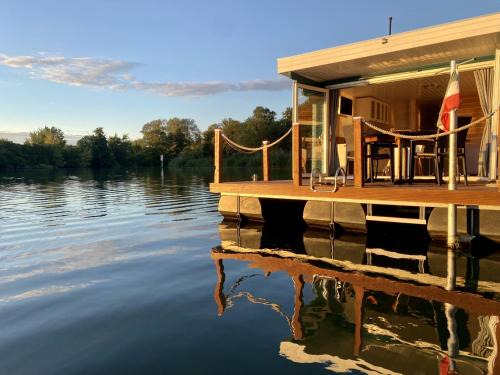 Werder Boat Rental | AhoiWerder Hausboot Havelzauber führerscheinfrei