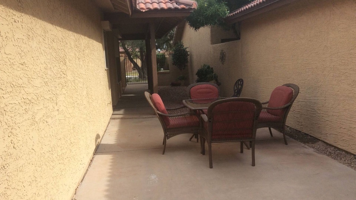 Ahwatukee Foothills House | Ahwatukee Courtyard
