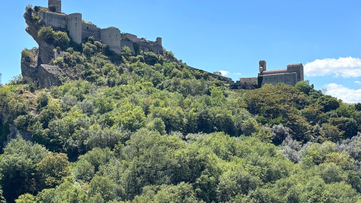 Roccascalegna House | Ai Piedi di un Bellissimo Castello una Casa Fornita di Tutti i Comfort