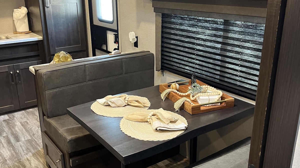 East Tampa House | Aileen Camping Space